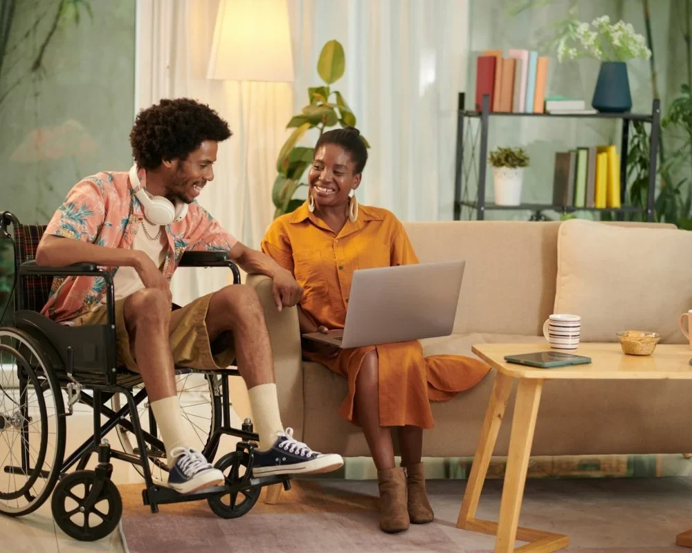 man-with-disability-visiting-friend-retsqb554qh2on982u96oen4ybniqg9ncoq7v64oxs
